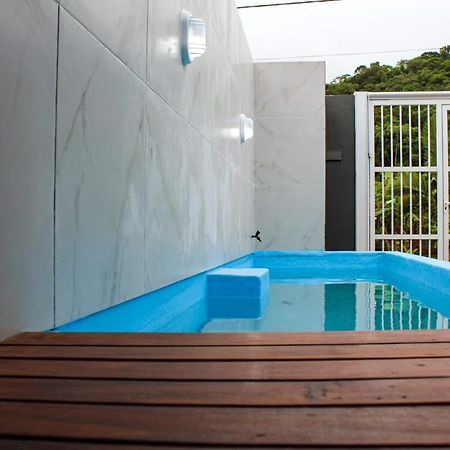 AGATA - CASA INDIVIDUAL COM PISCINA, AR, WI-FI, ATÉ 16 PESSOAS BRUNO KLEMTZ - 10 x sem juros no cartao Villa Itapema Esterno foto